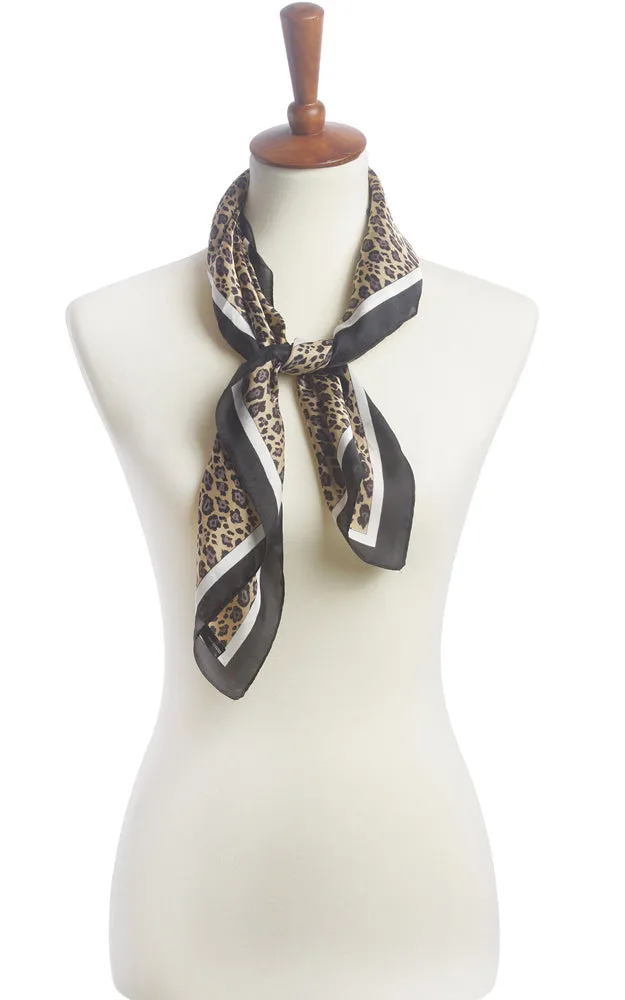 SPSS8622 Leopard Printed Scarf