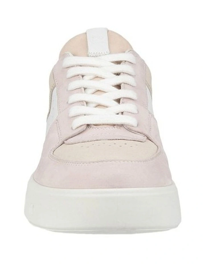 Street 720 Leather Sneaker in Pink