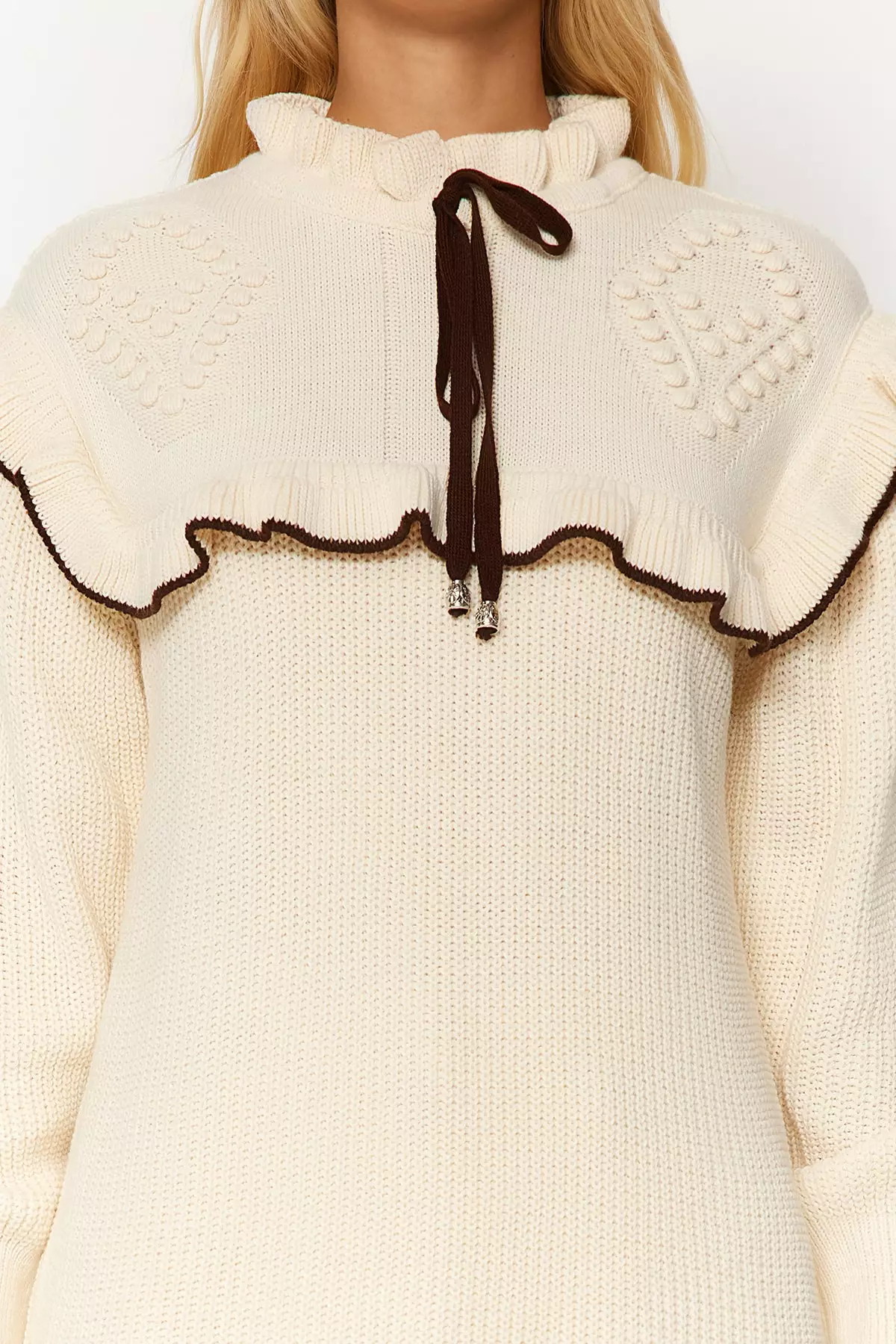 Trendyol Ruffled Knitted Sweater