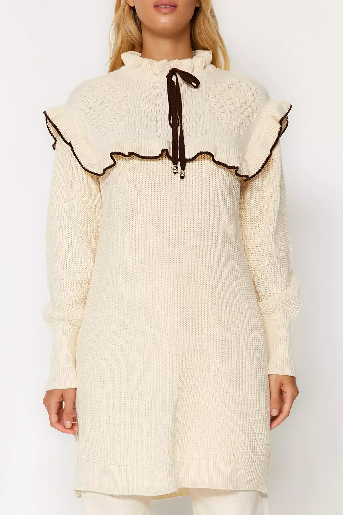 Trendyol Ruffled Knitted Sweater