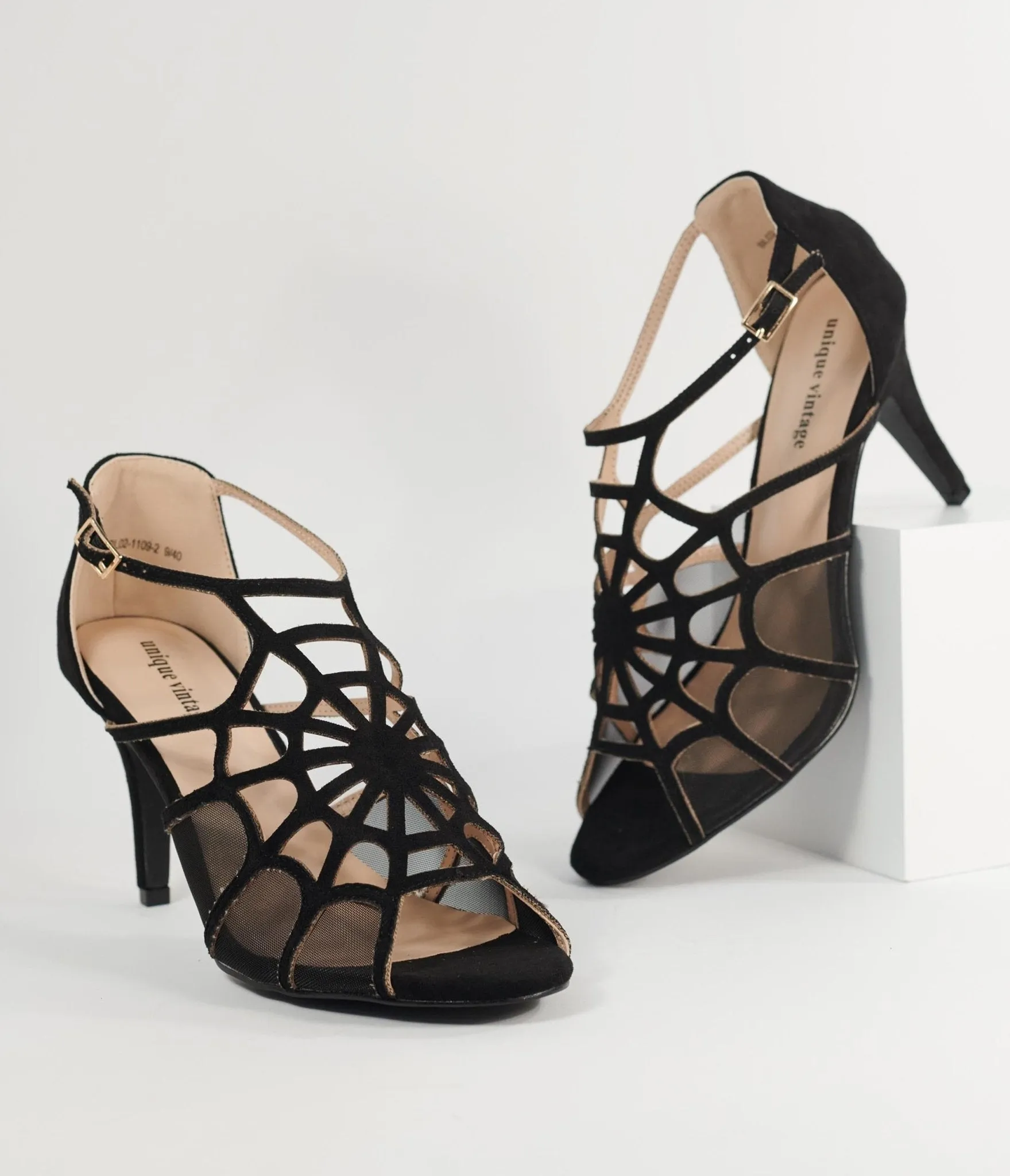 Unique Vintage 1940s  Black Spider Web Heels