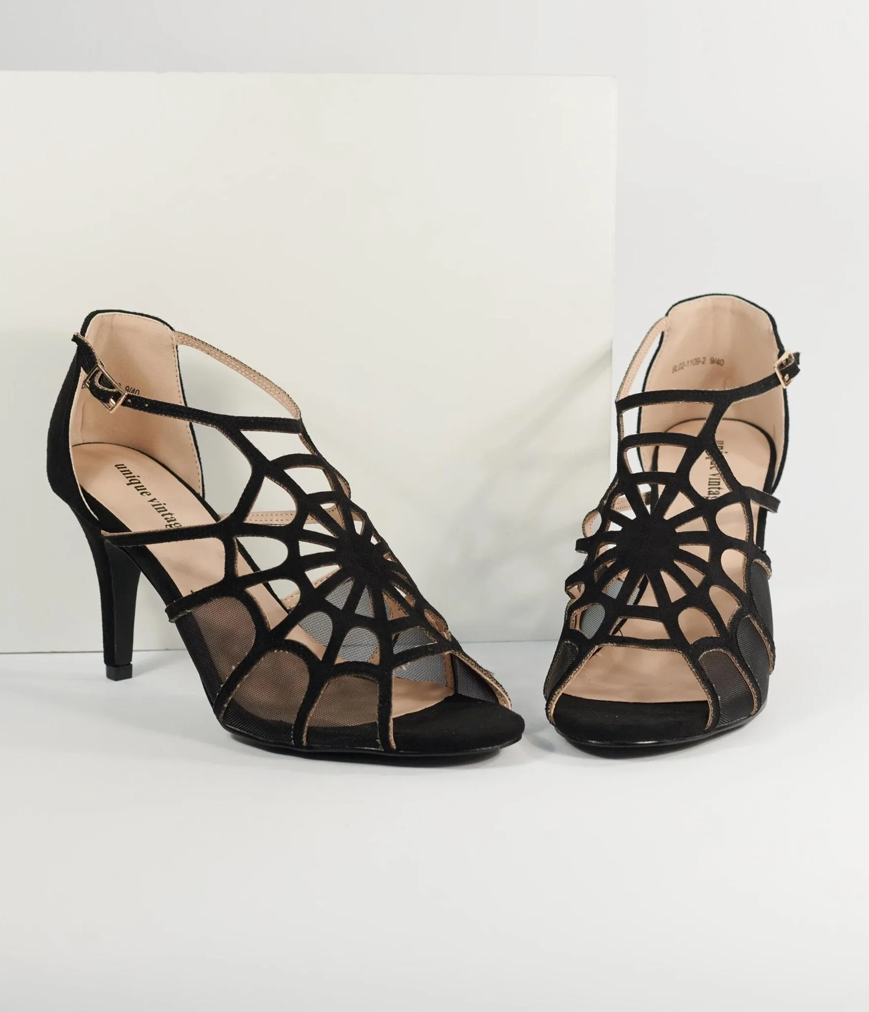 Unique Vintage 1940s  Black Spider Web Heels