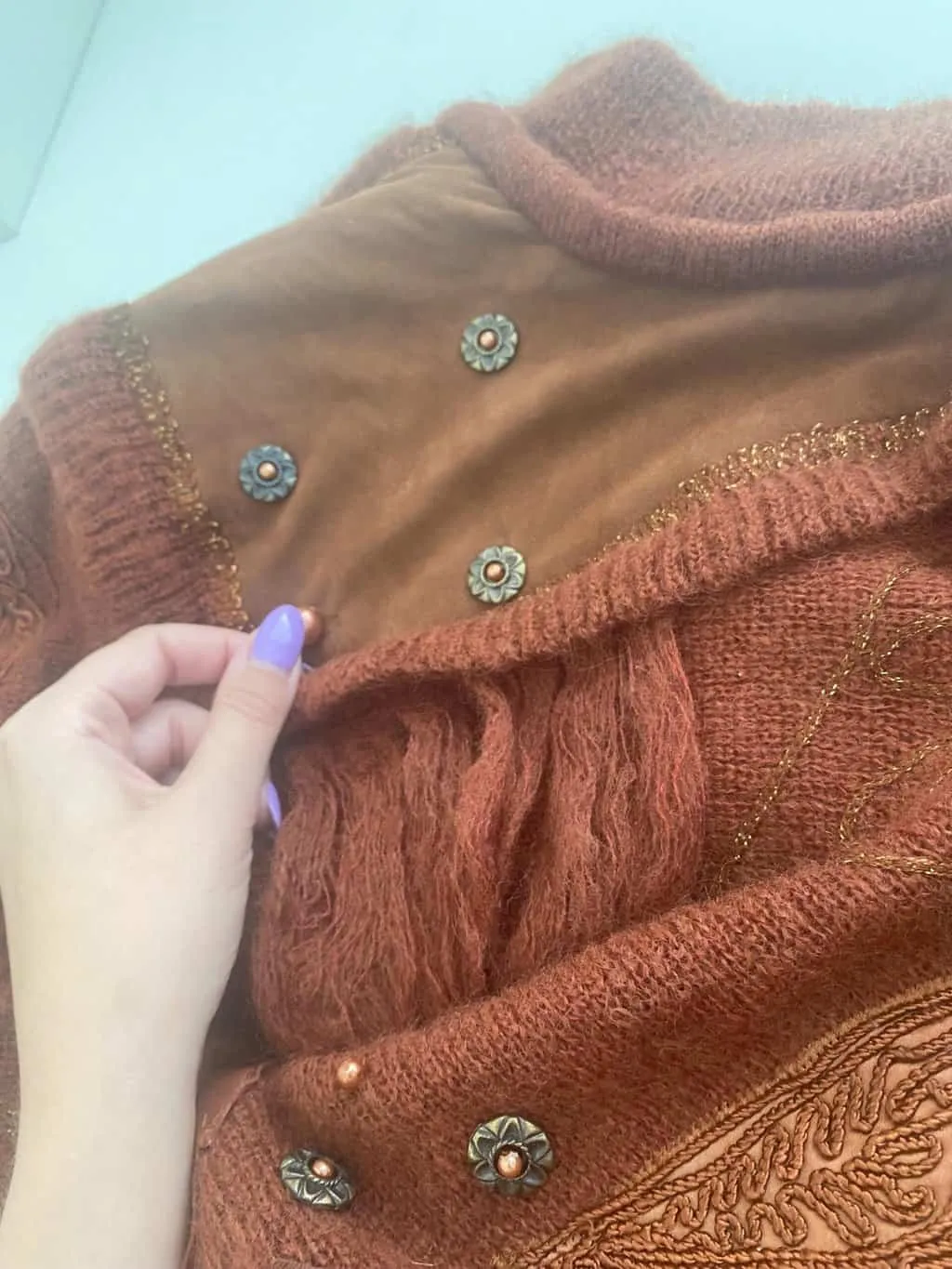 Vintage rust brown cardigan coat with appliqué leaf design and fringed shoulders – XL